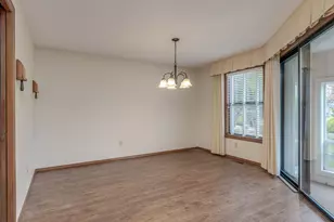 2328 NE 156th Pl, Portland, OR 97230 - Photo 12