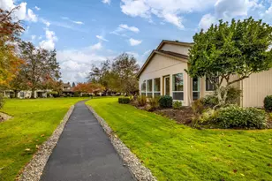 2328 NE 156th Pl, Portland, OR 97230 - Photo 36