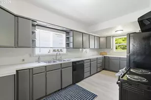 210 Acacia Ave, Garibaldi, OR 97118 - Photo 14