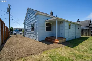 210 Acacia Ave, Garibaldi, OR 97118 - Photo 2