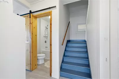 210 Acacia Ave, Garibaldi, OR 97118 - Photo 22