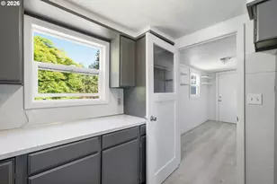 210 Acacia Ave, Garibaldi, OR 97118 - Photo 16