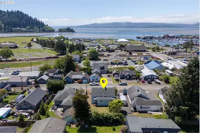 210 Acacia Ave, Garibaldi, OR 97118 - Photo 40