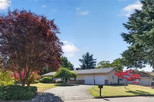 10690 SW Fairhaven St, Portland, OR 97223 - Photo 2