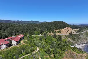 17744 N Hwy 101, Brookings, OR 97415 - Photo 2
