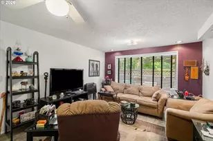 810 McVey Ave, Lake Oswego, OR 97034 - Photo 18