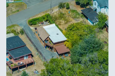 558 N Elliott St, Coquille, OR 97423 - Photo 38