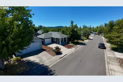 5773 Pumice Pl, Springfield, OR 97478 - Photo 8