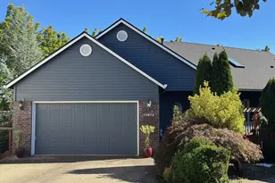 19874 Bennington Ct, West Linn, OR 97068 - Photo 2