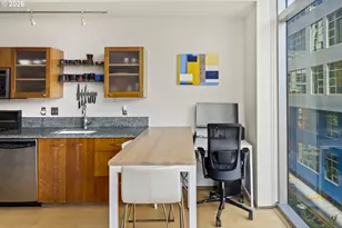 1221 SW 10th Ave, Portland, OR 97205 - Photo 14
