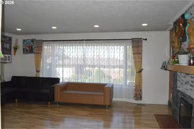 14448 NE Shaver St, Portland, OR 97230 - Photo 4