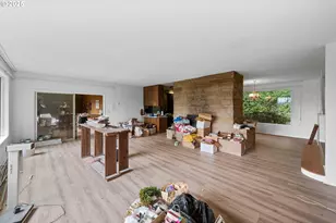 67118 W Westview Rd, North Bend, OR 97459 - Photo 8