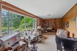 67118 W Westview Rd, North Bend, OR 97459 - Photo 6