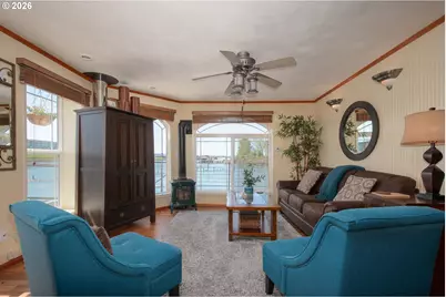 584 N Tomahawk Island Dr, Portland, OR 97217 - Photo 32