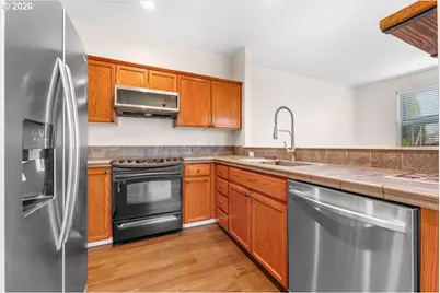 17257 SW Berkeley Ln, Beaverton, OR 97003 - Photo 6