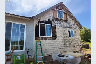 65748 Meissner Rd, Deer Island, OR 97054 - Photo 14