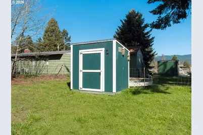 238 Ball Ln, Riddle, OR 97469 - Photo 24