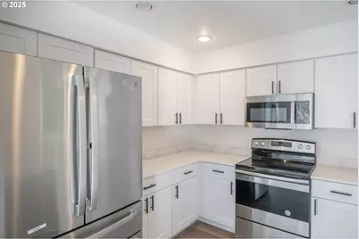 4860 Happy Dr NE, Salem, OR 97305 - Photo 12