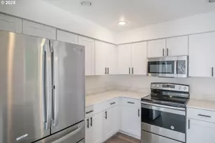 4860 Happy Dr NE, Salem, OR 97305 - Photo 12