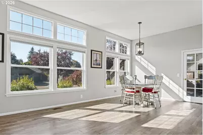 2904 Wolf Meadows Ln, Eugene, OR 97408 - Photo 2