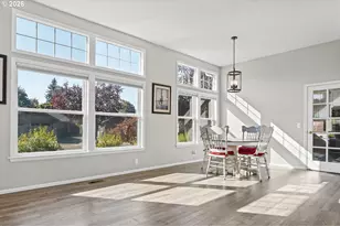 2904 Wolf Meadows Ln, Eugene, OR 97408 - Photo 2