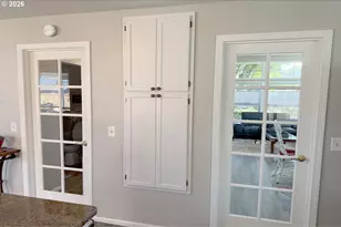 2904 Wolf Meadows Ln, Eugene, OR 97408 - Photo 8