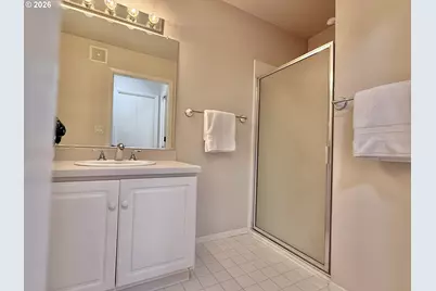 9008 NE 54th St #H33, Vancouver, WA 98662 - Photo 10