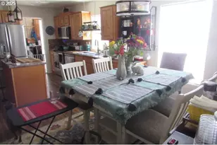 225 Nestucca Ln, Roseburg, OR 97471 - Photo 6