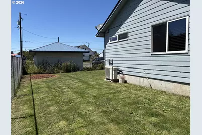 2207 8th St, Tillamook, OR 97141 - Photo 24