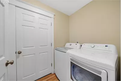 2207 8th St, Tillamook, OR 97141 - Photo 18