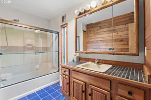 6126 NE 36th Ave, Portland, OR 97211 - Photo 12