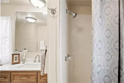 11515 NE 71st St #14, Vancouver, WA 98662 - Photo 6