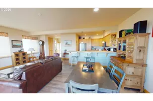 29018 Vizcaino Ct, Gold Beach, OR 97444 - Photo 8