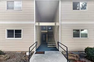 1900 NW Carden Ave, Pendleton, OR 97801 - Photo 2