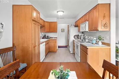 1900 NW Carden Ave, Pendleton, OR 97801 - Photo 4