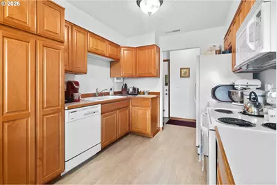 1900 NW Carden Ave #22, Pendleton, OR 97801 - Photo 8