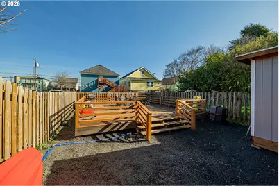 1541 Union, North Bend, OR 97459 - Photo 28