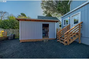 1541 Union Ave, North Bend, OR 97459 - Photo 32