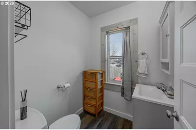 1541 Union, North Bend, OR 97459 - Photo 14
