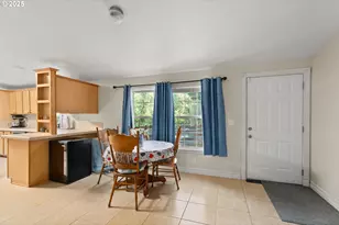 5120 NW Broad St, Roseburg, OR 97471 - Photo 8