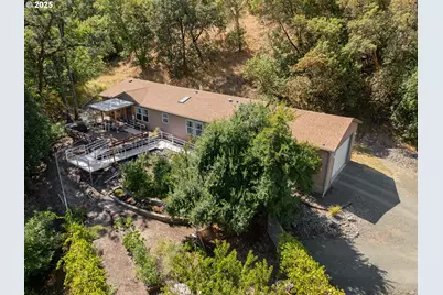 5120 NW Broad St, Roseburg, OR 97471 - Photo 2