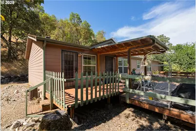 5120 NW Broad St, Roseburg, OR 97471 - Photo 32