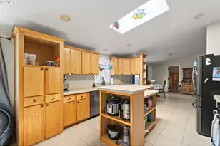 5120 NW Broad St, Roseburg, OR 97471 - Photo 12