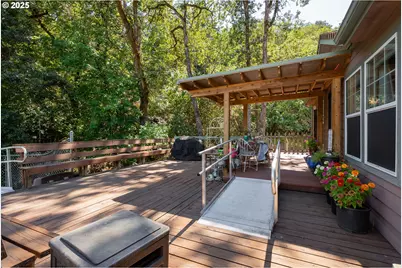 5120 NW Broad St, Roseburg, OR 97471 - Photo 4