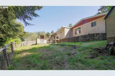 63513 Shore Edge Dr, Charleston, OR 97420 - Photo 20