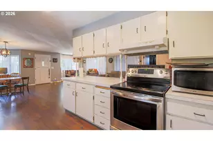63513 Shore Edge Dr, Charleston, OR 97420 - Photo 10