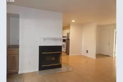 8405 SW Curry Dr #D, Wilsonville, OR 97070 - Photo 4