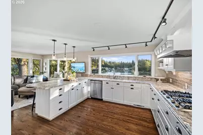 16755 Graef Cir, Lake Oswego, OR 97035 - Photo 12