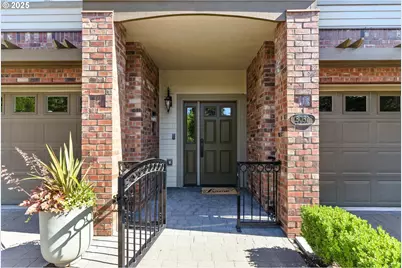 5057 W Sunset Dr, Lake Oswego, OR 97035 - Photo 2