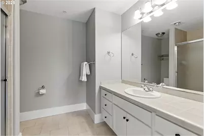 5057 W Sunset Dr, Lake Oswego, OR 97035 - Photo 22